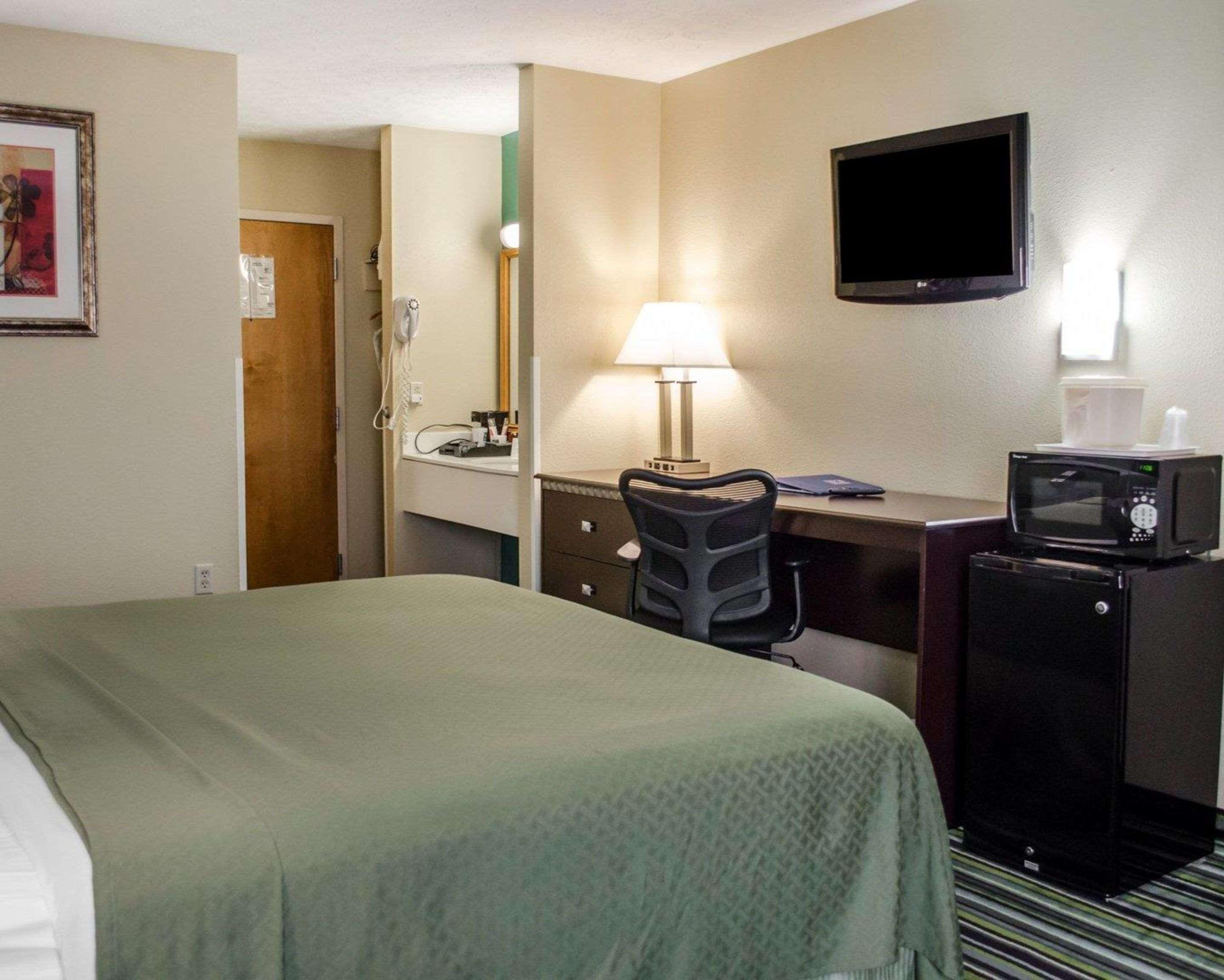 Quality Inn & Suites Medina - Akron West Εξωτερικό φωτογραφία