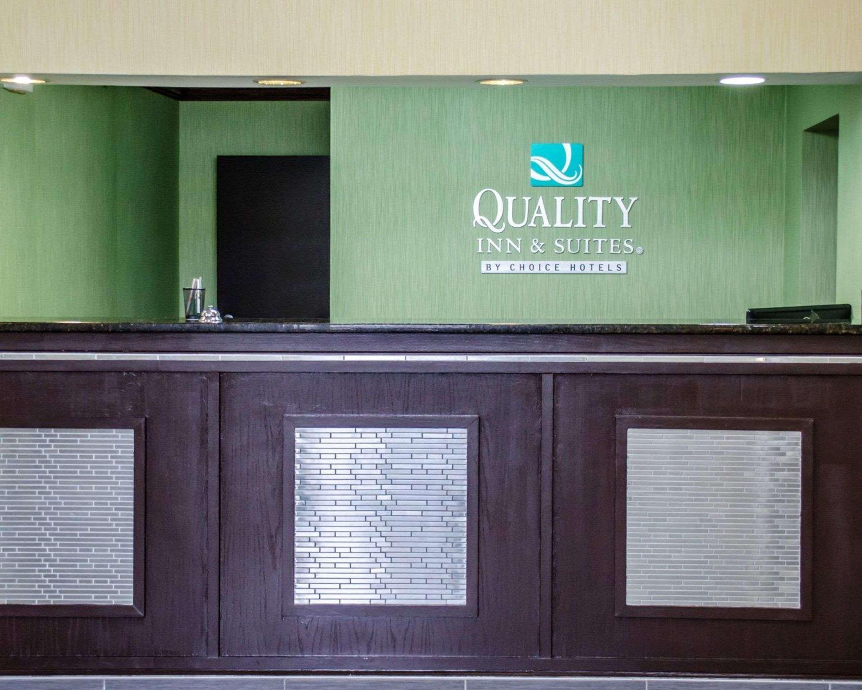 Quality Inn & Suites Medina - Akron West Εξωτερικό φωτογραφία